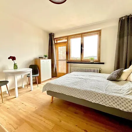 Appartement C.4 V Bankovnim Dome