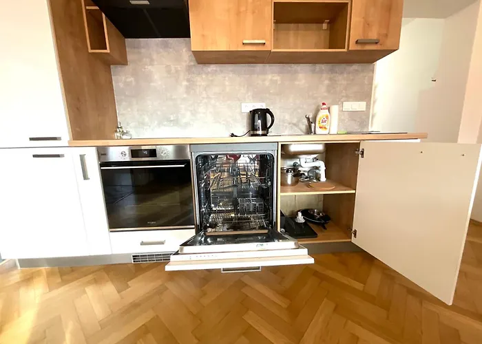 C.4 V Bankovnim Dome Kutna Hora